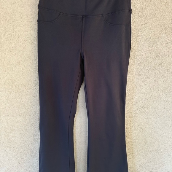 HALARA Black Flex High Waisted Back Pocket Flare Pants Sz L NWT - Picture 1 of 6